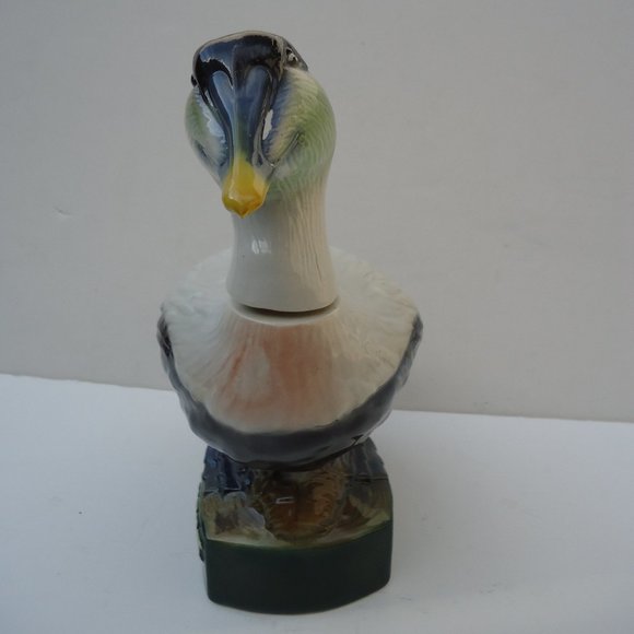Lord Calvert Canadian Eider Duck Whisky Decanter. - Picture 10 of 16